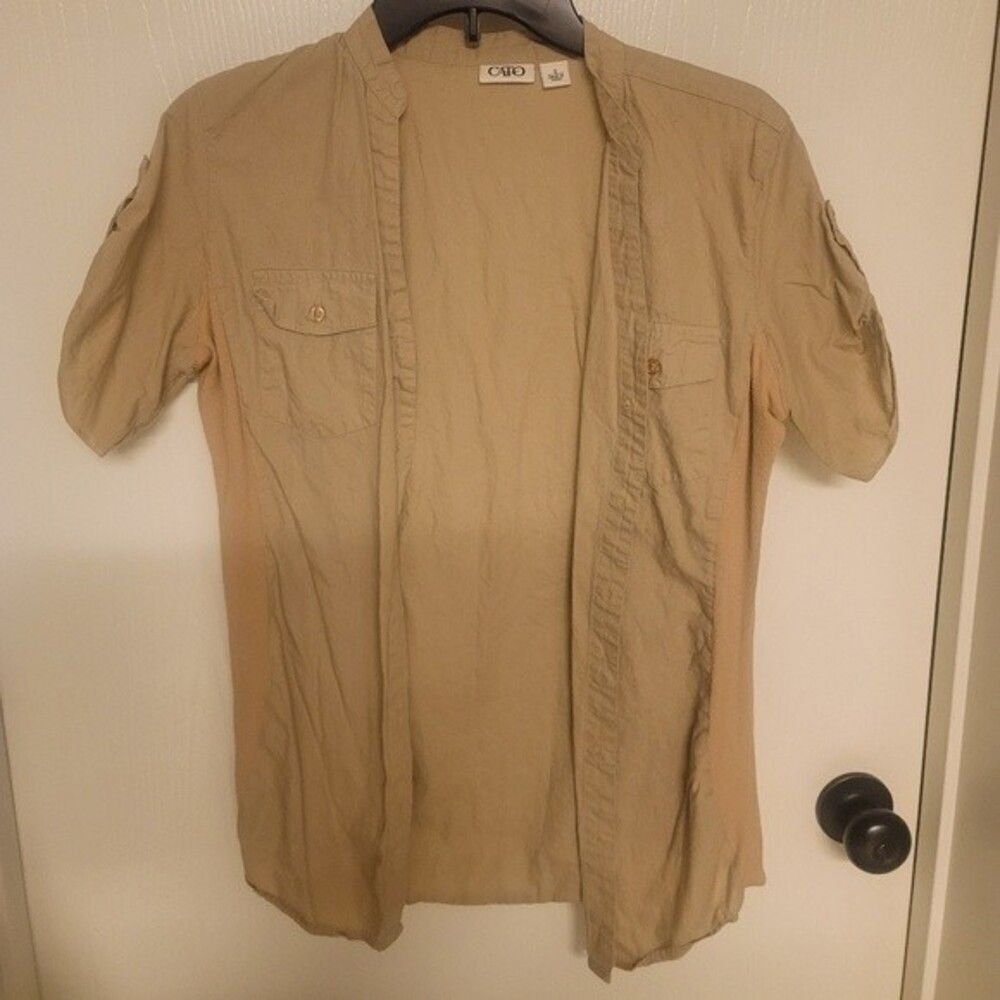 ~ Womens khaki short sleeve button up shirt